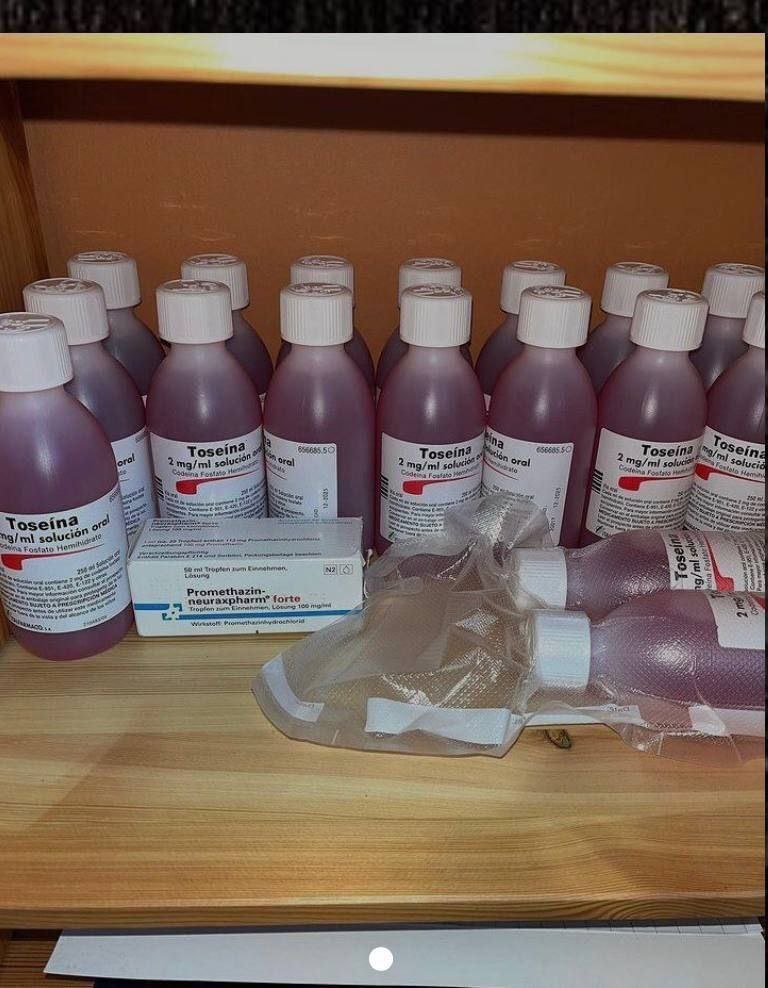 Toseina/block sippin lean